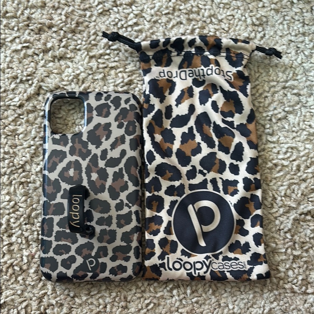 Lot of IPhone 11 Cases - Picture 3 of 7
